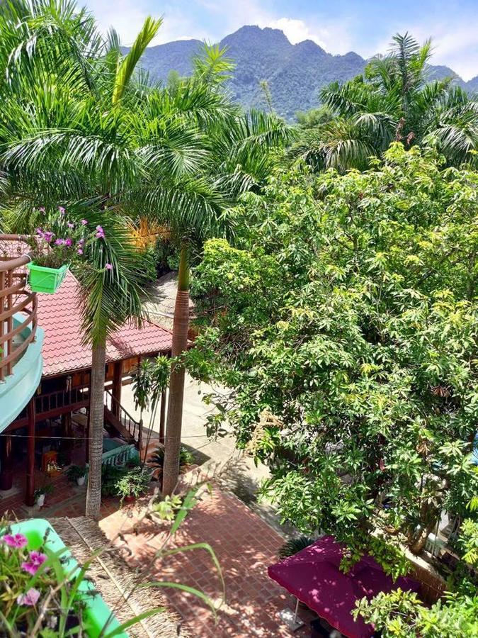 Mai Chau Mountains Hostel ภายนอก รูปภาพ