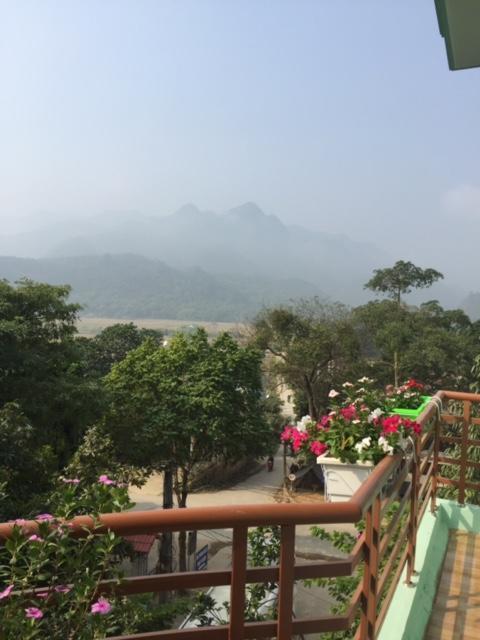 Mai Chau Mountains Hostel ภายนอก รูปภาพ