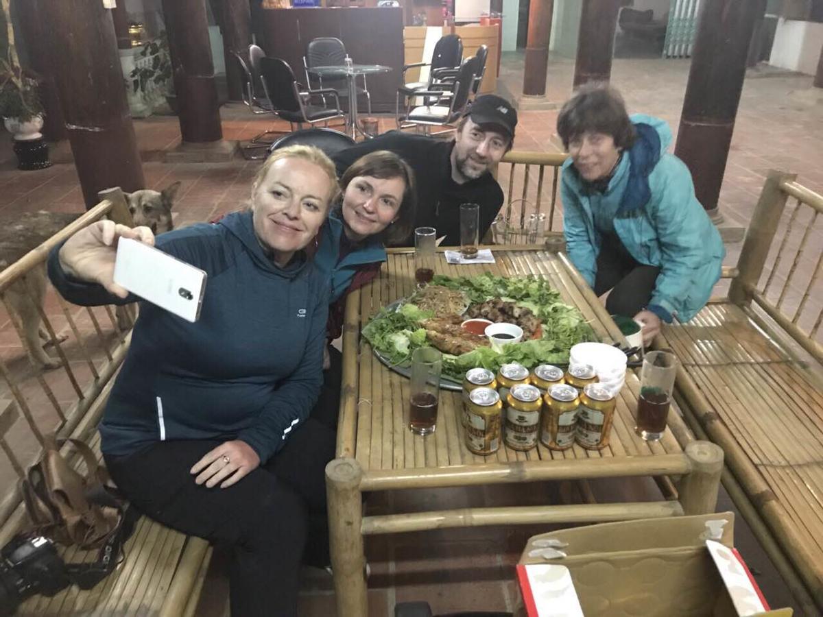 Mai Chau Mountains Hostel ภายนอก รูปภาพ